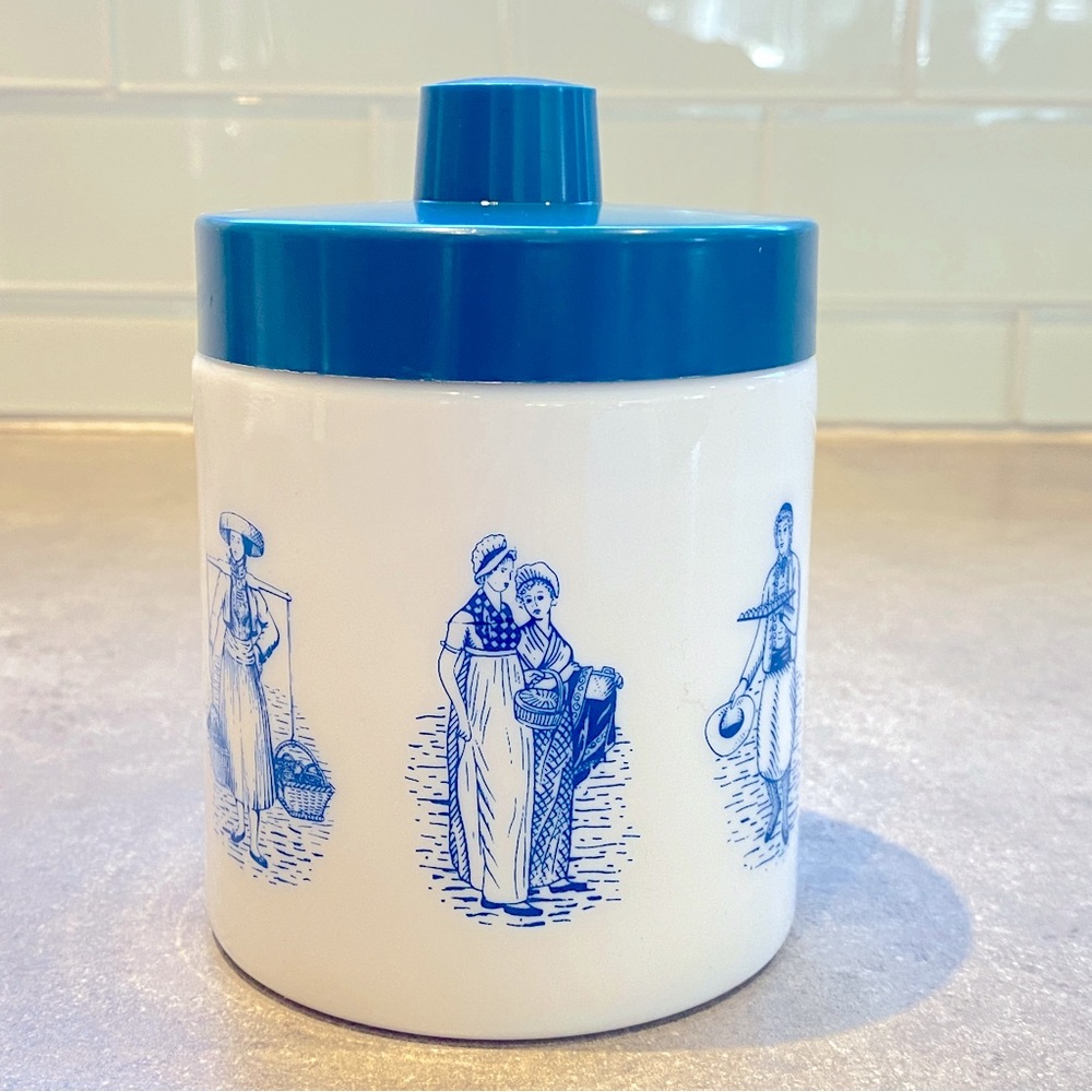 VINTAGE Dutch milk / opaline glass jar